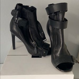 Dolce vita HARBOR booties size 6 great condition BUY ONE GET ONE FREE ON SHOES